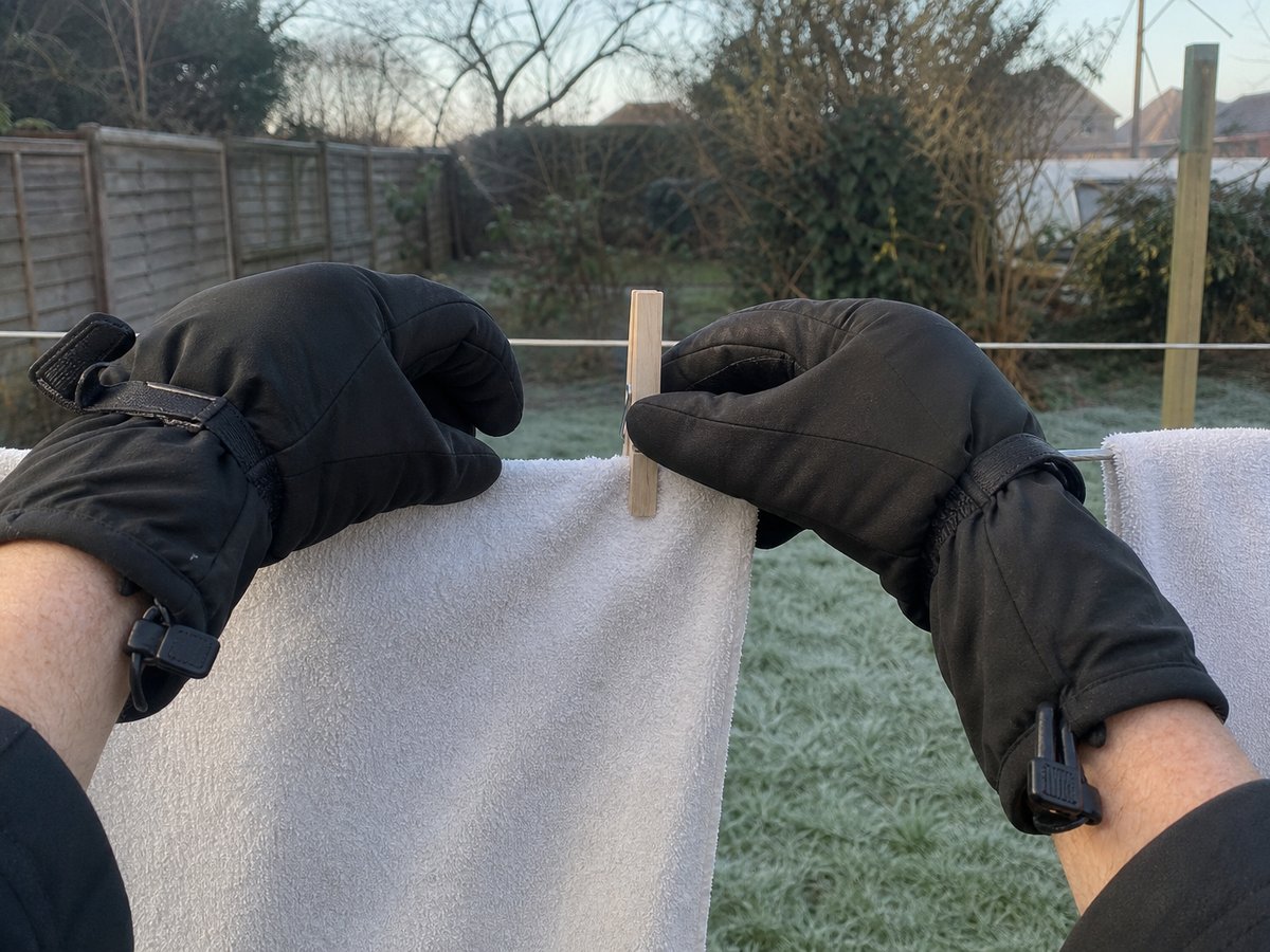 Gants HeatGuard pour étendre le linge dehors
